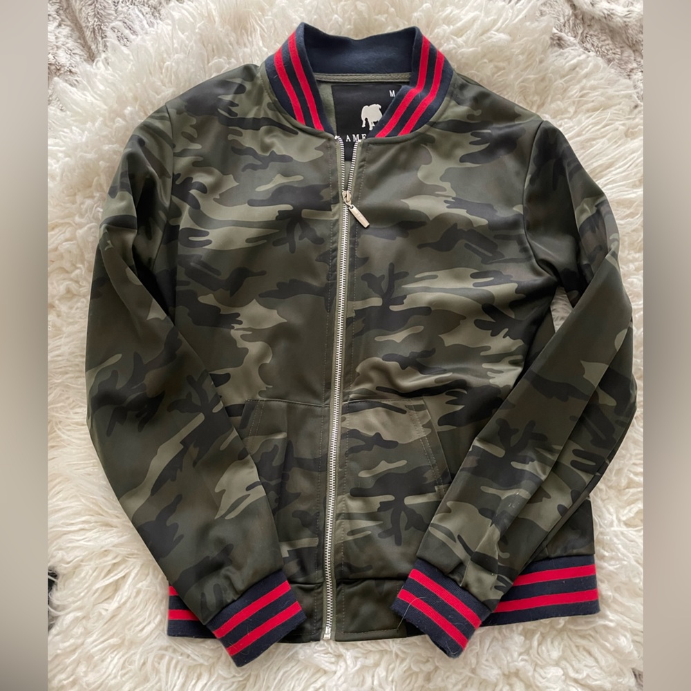 Camo bomber jacket